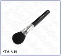 TARTISO Кисть KTM-A-19 для нанесения пудры и румян