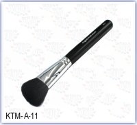 TARTISO Кисть KTM-A-11 скошенная для румян